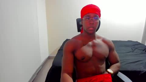 Snapshot of adonisknigh chatting on February 13, 11:26 pm Adonis Knight online show from February 13, 11:26 pm