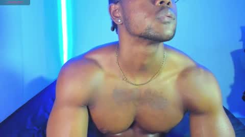 Snapshot of adonisknigh chatting on October 16, 11:14 pm Adonis Knight online show from October 16, 11:14 pm