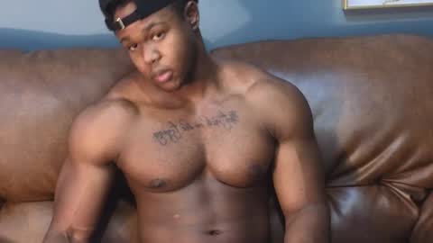 Snapshot of adonisknigh chatting on December 3, 12:13 pm Adonis Knight online show from December 3, 12:13 pm