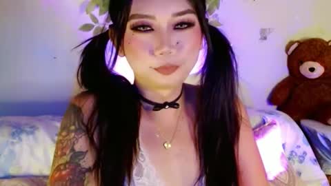 Snapshot of adorableslutxxx chatting on October 20, 6:13 pm jasmine online show from October 20, 6:13 pm