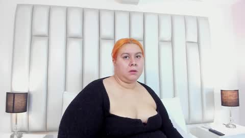 Snapshot of adreeaperez1 chatting on February 26, 11:32 am ANDREA PEREZ online show from February 26, 11:32 am