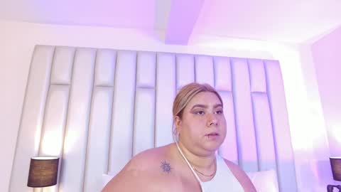 ANDREA PEREZ online show from March 29, 12:07 pm