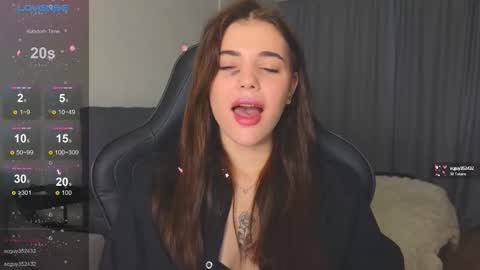 Snapshot of adri_dream chatting on October 12, 2:48 am Adriana online show from October 12, 2:48 am