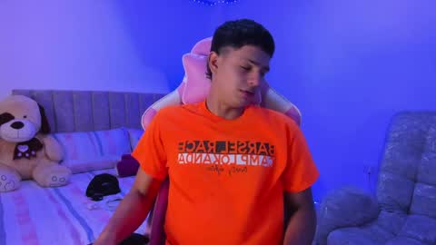 ADRIAN online show from April 7, 7:05 pm