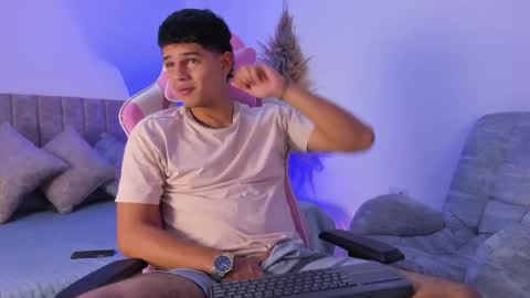 ADRIAN online show from May 15, 7:43 pm