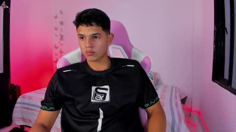 ADRIAN online show from February 9, 7:05 pm