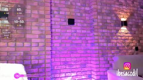 Adri online show from February 4, 9:52 pm