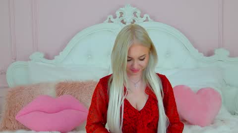 Adriana Rockefeller online show from April 10, 4:23 pm