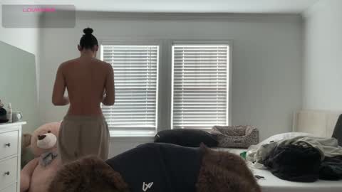 Adrianna  online show from November 20, 5:43 pm