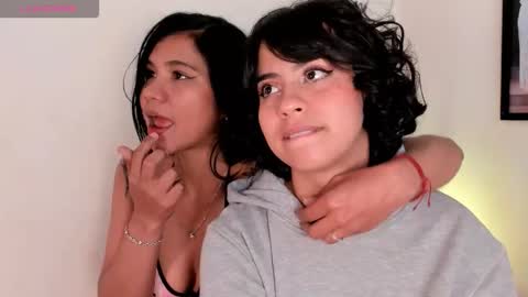 adrianny online show from March 3, 1:29 pm