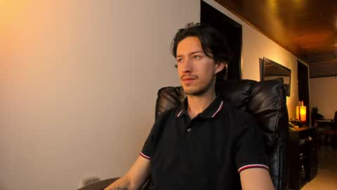 Adrian Williams online show from April 3, 12:50 am