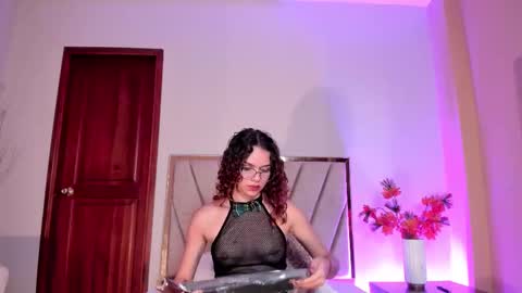 aelinduvalier online show from November 21, 1:03 am