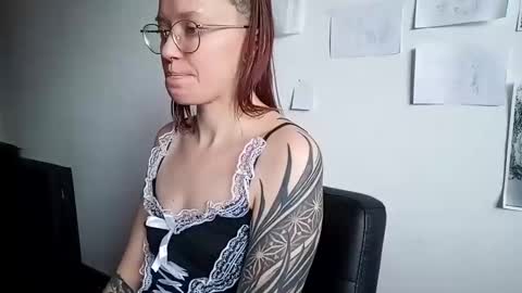 Snapshot of aelita_night chatting on December 12, 10:02 am aelita_night online show from December 12, 10:02 am