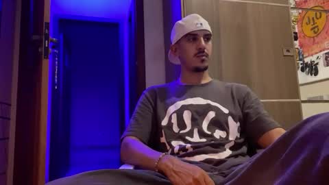 Luci online show from November 29, 12:07 am