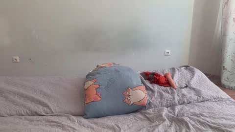 aestheticbull online show from February 23, 1:21 pm