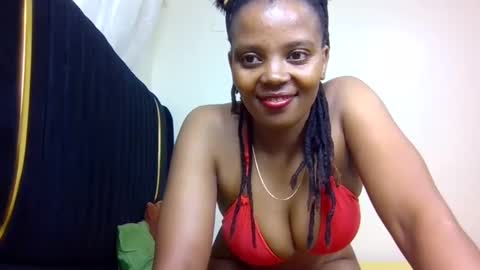 Snapshot of afri_bby chatting on October 3, 4:43 am Africana online show from October 3, 4:43 am