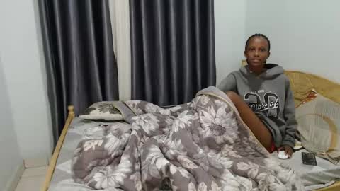 Monalisah online show from March 3, 6:46 pm