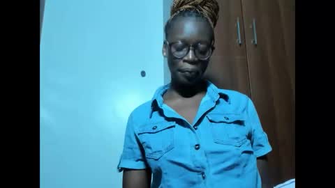 Leah online show from February 15, 3:31 am