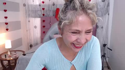 Snapshot of afrodita_sg chatting on February 18, 7:09 pm afrodita_sg online show from February 18, 7:09 pm