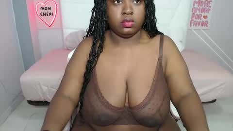afroditaebano online show from May 19, 7:59 am