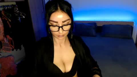 Afro online show from March 29, 2:08 pm