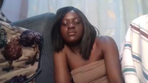 pink  and josphen online show from April 11, 7:02 am