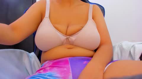 A G A T A  online show from May 27, 12:35 pm