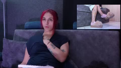 Snapshot of agatacollinsss chatting on October 1, 5:39 am Agata Collinss online show from October 1, 5:39 am