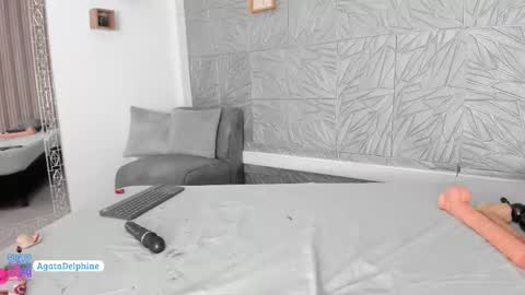 Agatadelphine online show from February 28, 3:27 pm