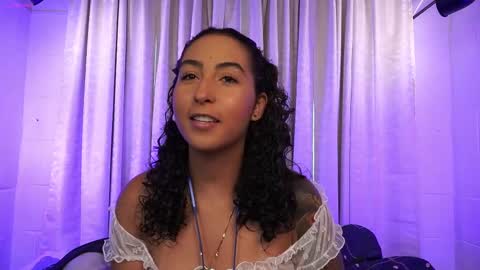 Snapshot of agatha_collinss chatting on October 1, 6:40 pm Val inst agatha clls online show from October 1, 6:40 pm