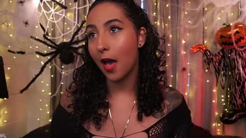 Snapshot of agatha_collinss chatting on October 8, 7:31 pm Val inst agatha clls online show from October 8, 7:31 pm