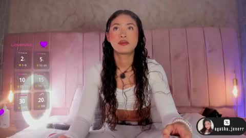agatha_jener online show from May 27, 11:29 am