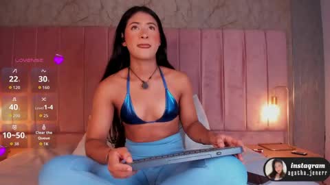 agatha_jener online show from April 20, 11:35 am