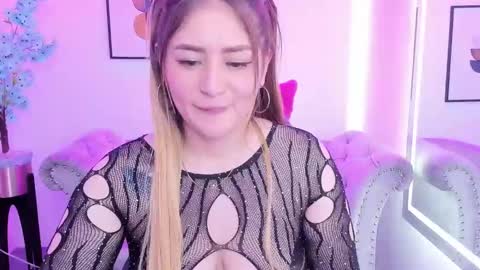 Snapshot of agatha_luxx chatting on March 12, 3:40 pm Agatha  online show from March 12, 3:40 pm