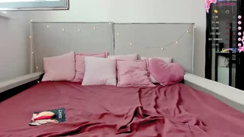 agatha_mayson online show from July 10, 7:35 am