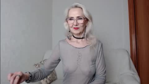 Agatha online show from November 21, 3:43 pm