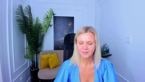 Agatha online show from November 27, 7:32 pm