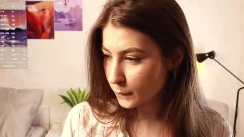 Call me Melissa online show from November 26, 7:27 am