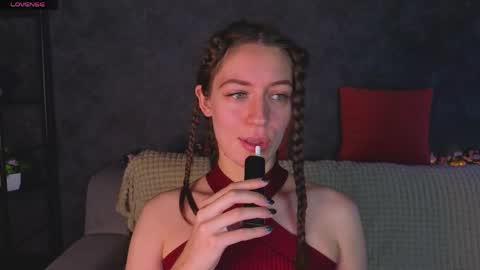 agnes wells online show from June 2, 1:07 am