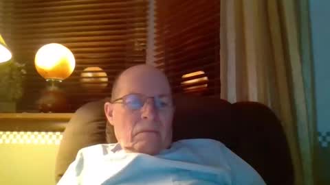 aguynrkfrd online show from January 22, 10:29 am