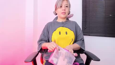 Ahmara  online show from November 19, 11:31 am