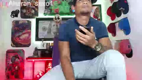 Snapshot of aharon_sexo1 chatting on February 18, 3:31 pm Aharon Zamora online show from February 18, 3:31 pm
