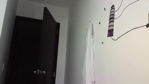 ahntony  69 online show from December 12, 3:54 am