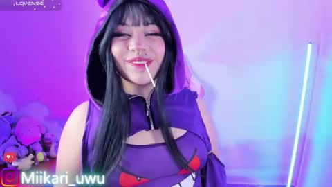 Ahri help me get to 100  online show from November 14, 6:04 am