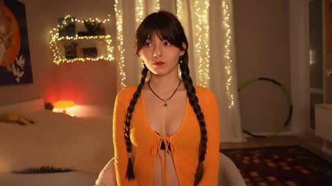 Vicky online show from April 23, 7:04 pm