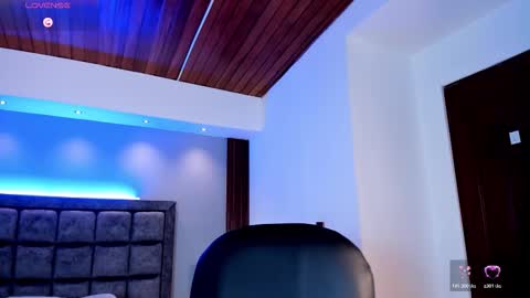 aidajoness online show from February 18, 12:05 pm