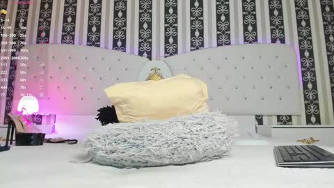 aidasina online show from March 5, 2:14 am