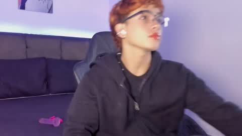 Aiden  online show from September 29, 12:04 pm