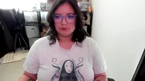 Catalina online show from December 3, 2:18 pm