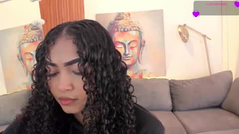 Alisson online show from December 2, 7:45 pm